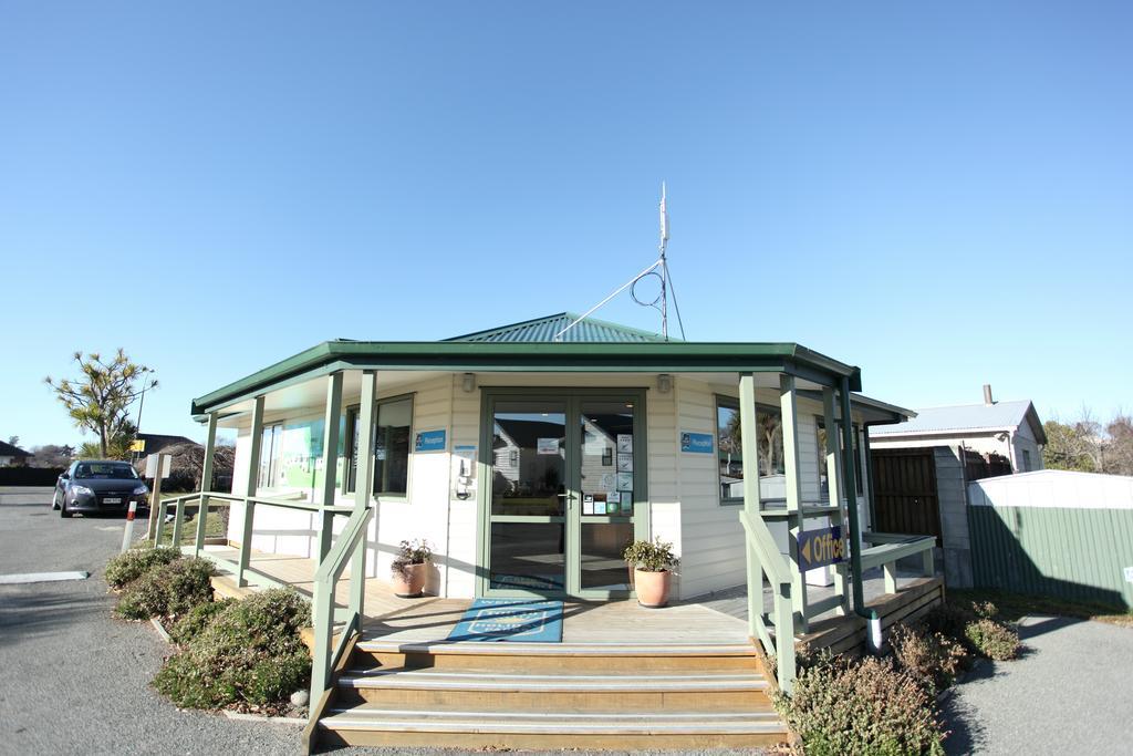 Timaru Top 10 Holiday Park Exterior photo